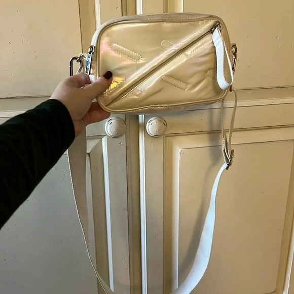 GoDashDot White iridescent sling cross body bag or fanny pack - Picture 1 of 7
